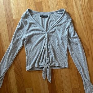 Abercrombie and Fitch Gray Ribbed Button-Up Tie Front Top